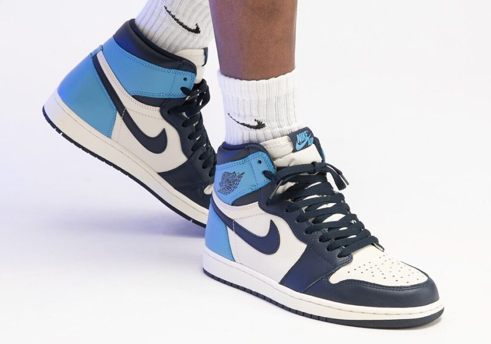 Air Jordan 1 Retro High OG "UNC" 1 air jordan 1 unc 555088 140 store list 3