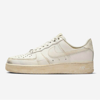 Nike Air Force 1 Dirty Triple White - Imagen 2