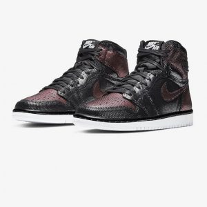 Womens Air Jordan 1 Retro High Fearless Metallic Rose Gold