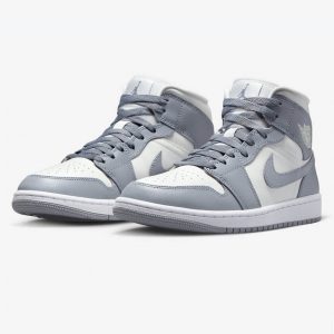 Air Jordan 1 Mid Stealth