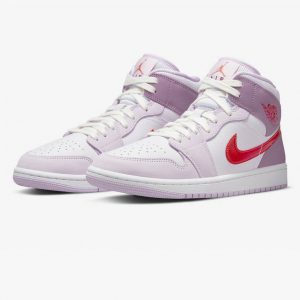 Air Jordan 1 Mid Valentines Day