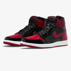 Air Jordan 1 Patent Bred