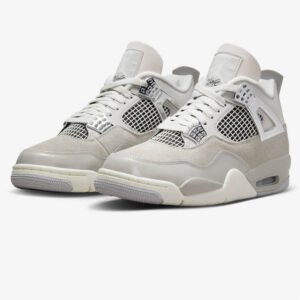 Air Jordan 4 Frozen Moments