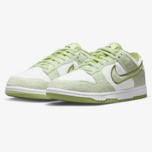 Nike Dunk Low SE Fleece Honeydew
