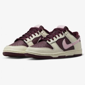 Nike Dunk Low Valentines Day