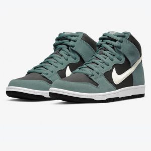 Nike SB Dunk High Green Suede