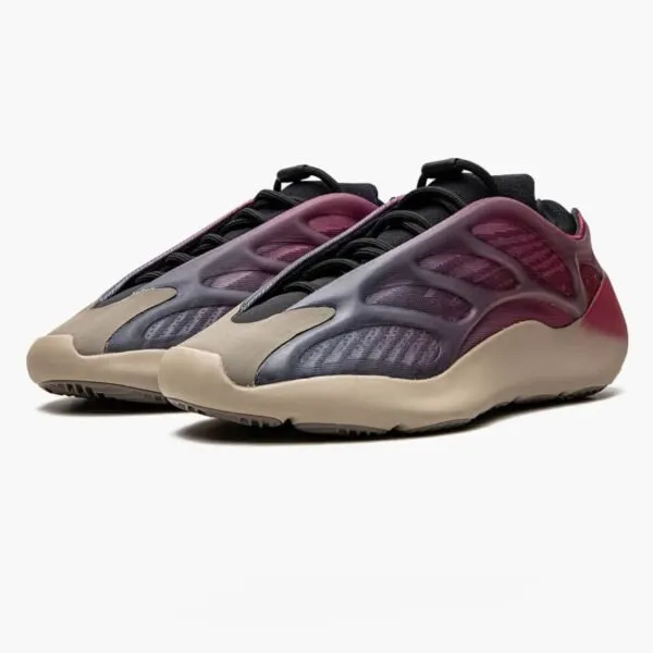 adidas Yeezy 700 V3 Fade Carbon